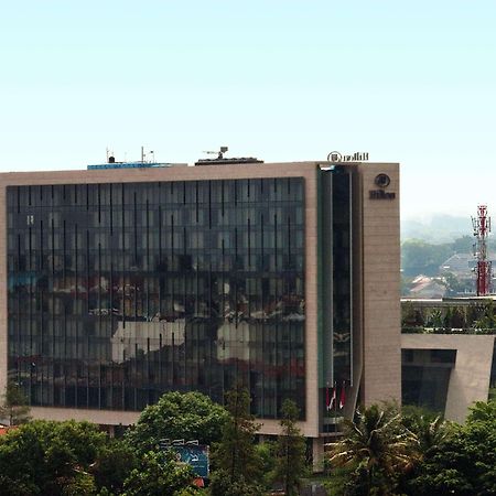 Hotel Hilton Bandung Exterior foto