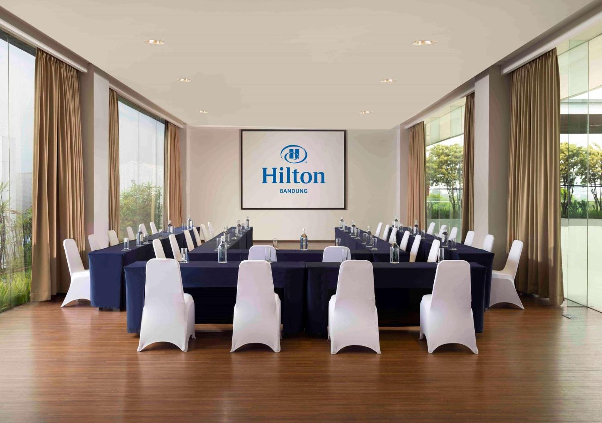 Hotel Hilton Bandung Exterior foto